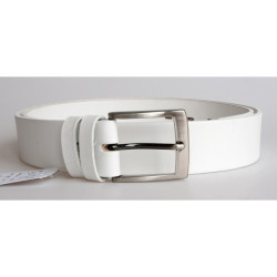 Bílý kožený opasek 130 cm dlouhý z pevné silné kůže 38 mm široký s matným hladkým povrchem