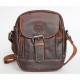 Menší hnědá pánská taška z pevné kůže s popruhem přes rameno